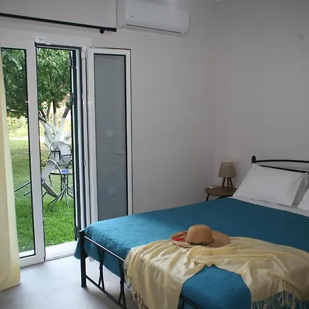 Aeraki Apartment Lefkada City Exterior photo